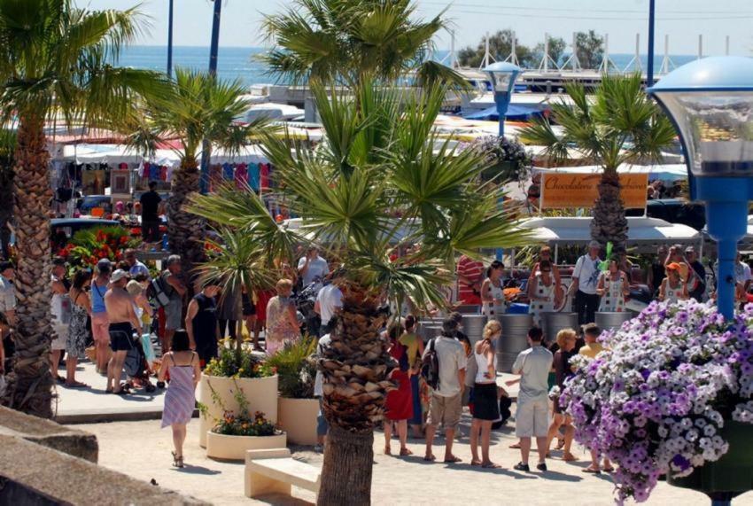 T3 Vue Mer Et Plage, Avec Wifi Et Parking Saint-Pierre-la-Mer  Exterior photo